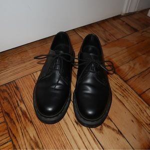 DOC MARTENS LEATHER OXFORD SHOES